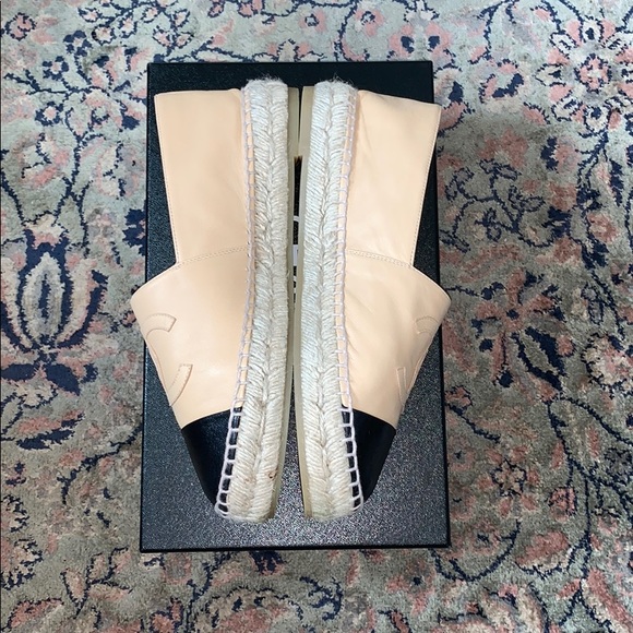 Chanel Lambskin Espadrilles in Beige & Black - Picture 3 of 8